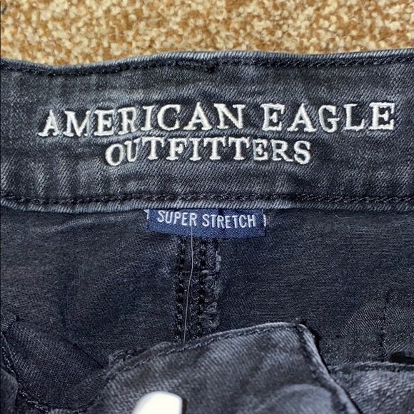 High waisted black distressed denim shorts - Picture 3 of 3